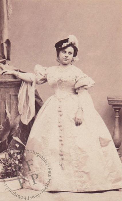 Pauline Lauters-Guéymard