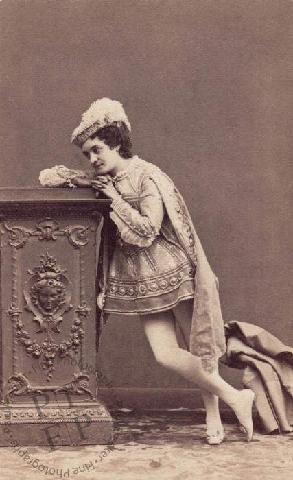 Mlle Nelly