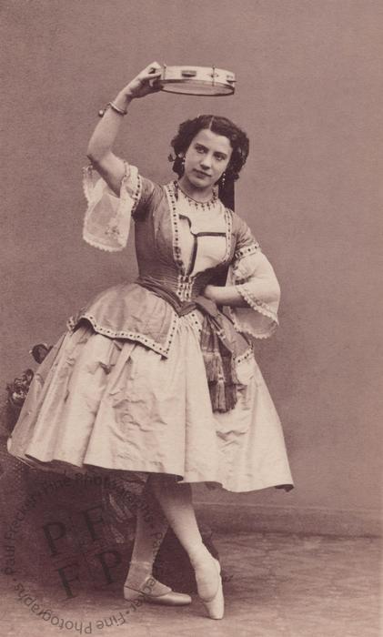 Alexandrine Simon