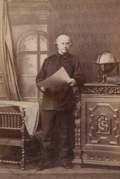 Thomas Aiskew Larcom