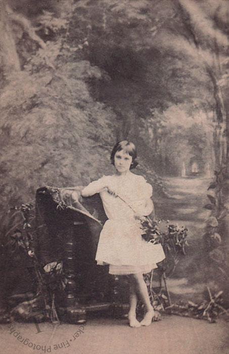 Miss Edith Lindsay