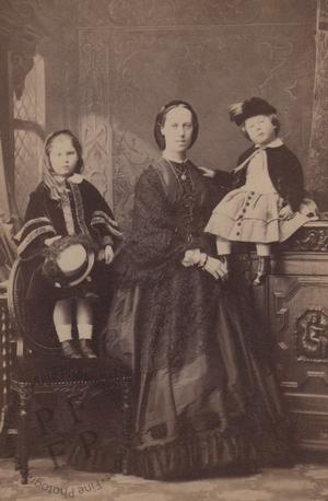 Unidentified sitters